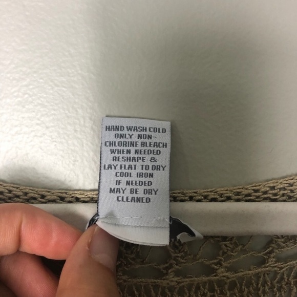 ⛔️SOLD⛔️Soft Surroundings Tan Open Knit Tunic Swea - Picture 8 of 8